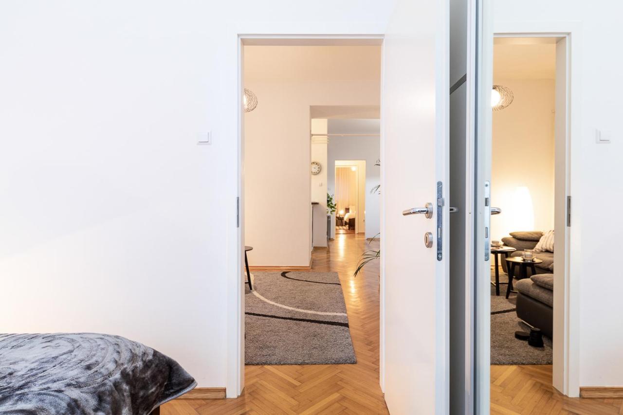 Modern Spacious 3Bdr Apartment In Heart Of Zagreb Extérieur photo